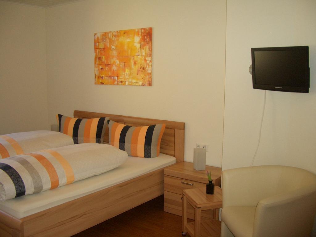 Gaestehaus Weberskirch Ернст Номер фото